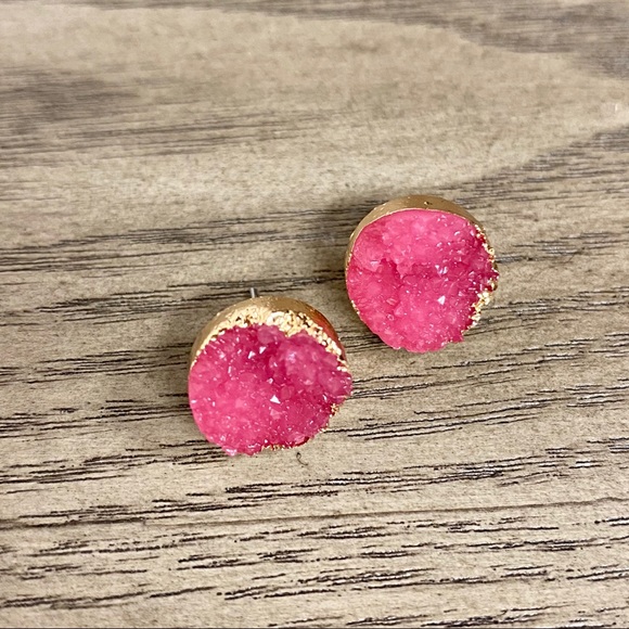 Anthropologie Hot Pink Druzy Quartz Stud Earrings - Picture 4 of 4